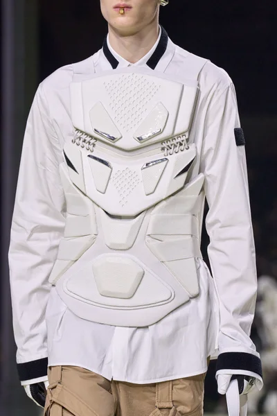 Look 95